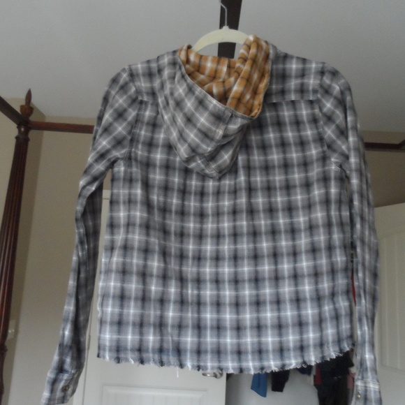 Plaid zip up hooded shirt/jacket - Picture 3 of 4